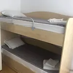 Spacious, 2 Bed Apt, Orchid *