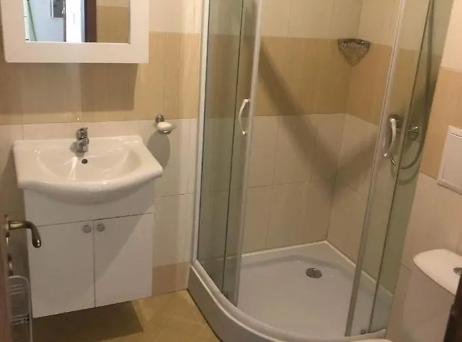 Апартамент Spacious, 2 Bed Apt, Orchid *